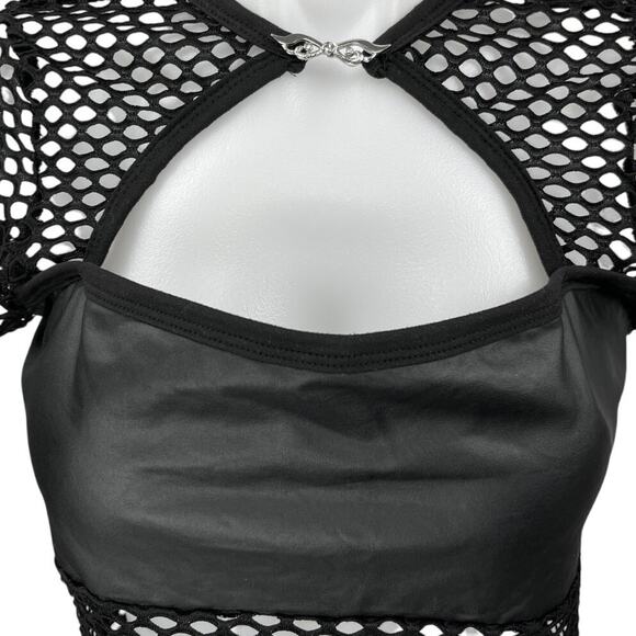 Shein Women's Black Cut Out Front Fishnet Mesh Short Sleeve Crop Blouse Top Sz L - Picture 3 of 5